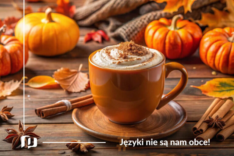 dyniowe latte na stole a dookoła małe dynie wszystko w kolorystyce pomarańczowo bezowej nauka jesiennego słownictwa po angielsku Preston Publishing