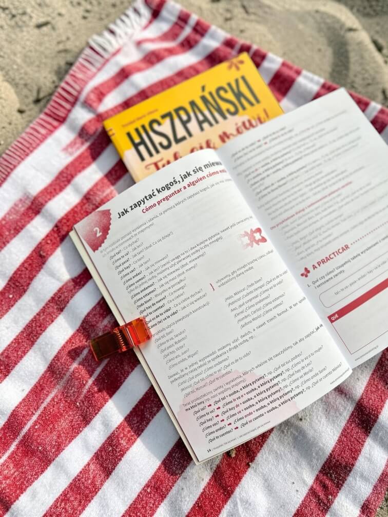 rozkładówka książki Hiszpański Tak się mówi od Preston Publishing